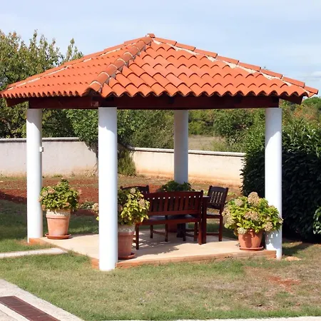 With A Parking Space Valbandon, Fazana - 7296