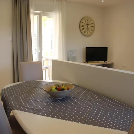 With A Parking Space Valbandon, Fazana - 7296 Apartament *